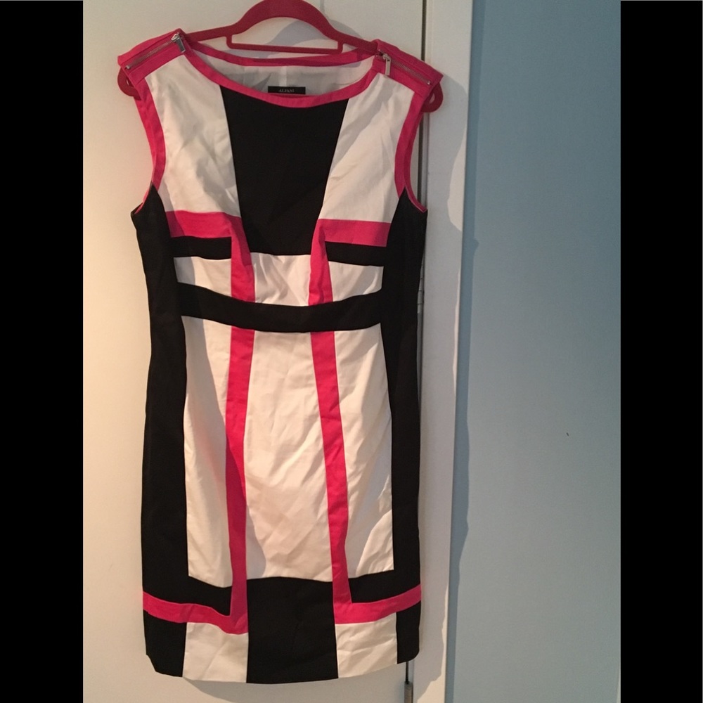 Alfani color block dress size 8 with stretch